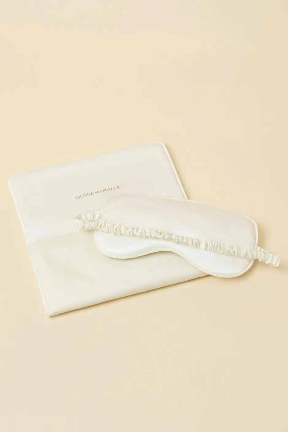 audrey_aspen_ivory_eye_maskin_cashmere_3.webp Store Olivia von Halle Audrey Aspen Eye Maskin Cashmere Ivory