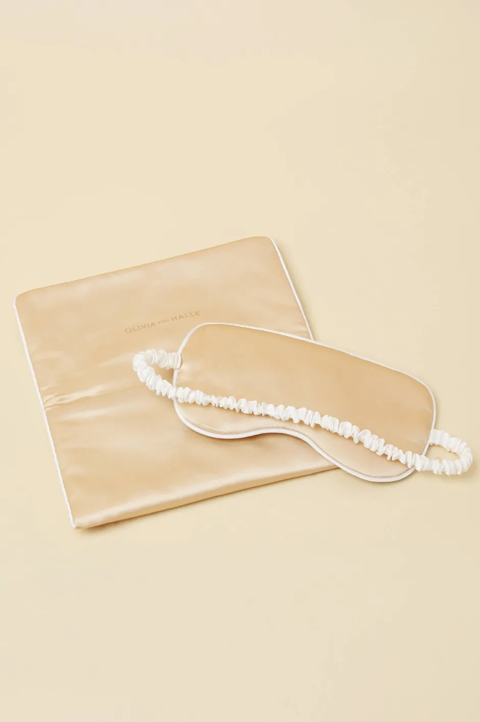 audrey_caramel_eye_maskin_silk_satin_3.webp Sale Olivia von Halle Audrey Eye Maskin Silk Satin Caramel