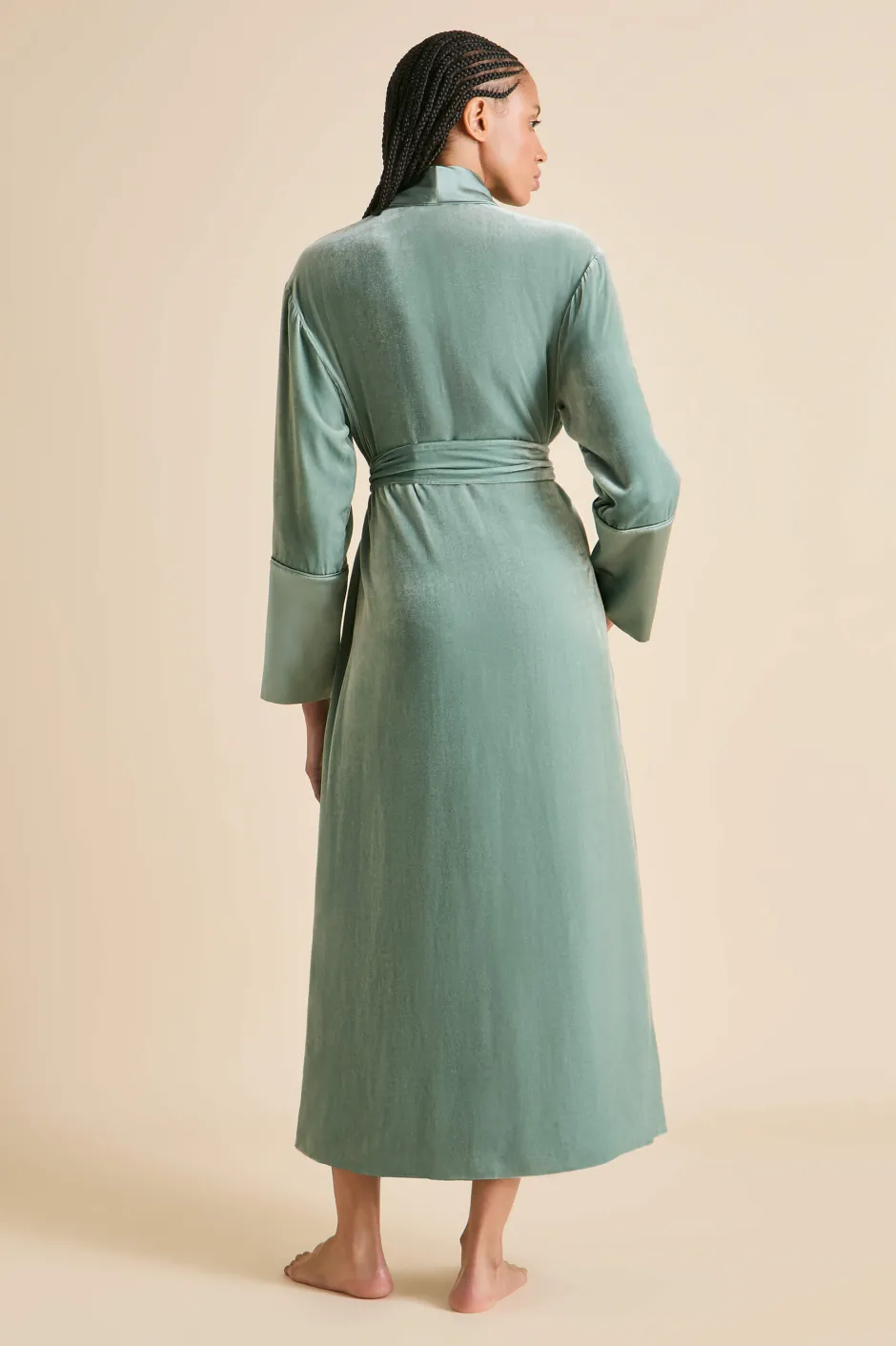 capability_ash_green_robein_silk_velvet_2.webp Store Olivia von Halle Capability Ash Robein Silk Velvet Green