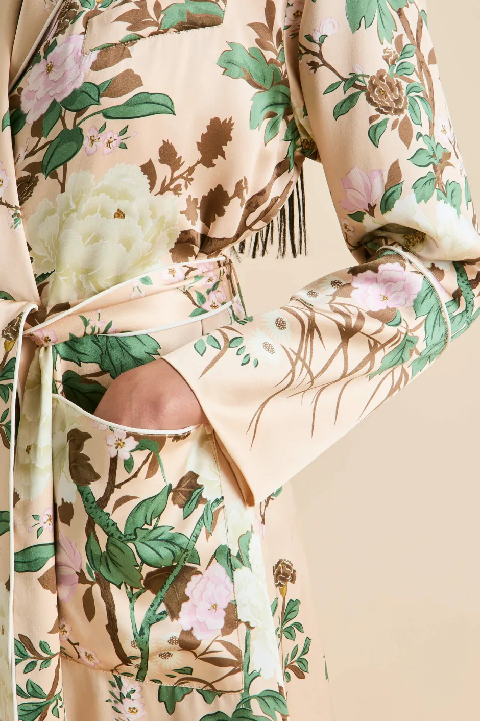 capability_tirtoff_cream_floral_robein_silk_satin_5.webp Clearance Olivia von Halle Capability Tirtoff Floral Robein Silk Satin Cream