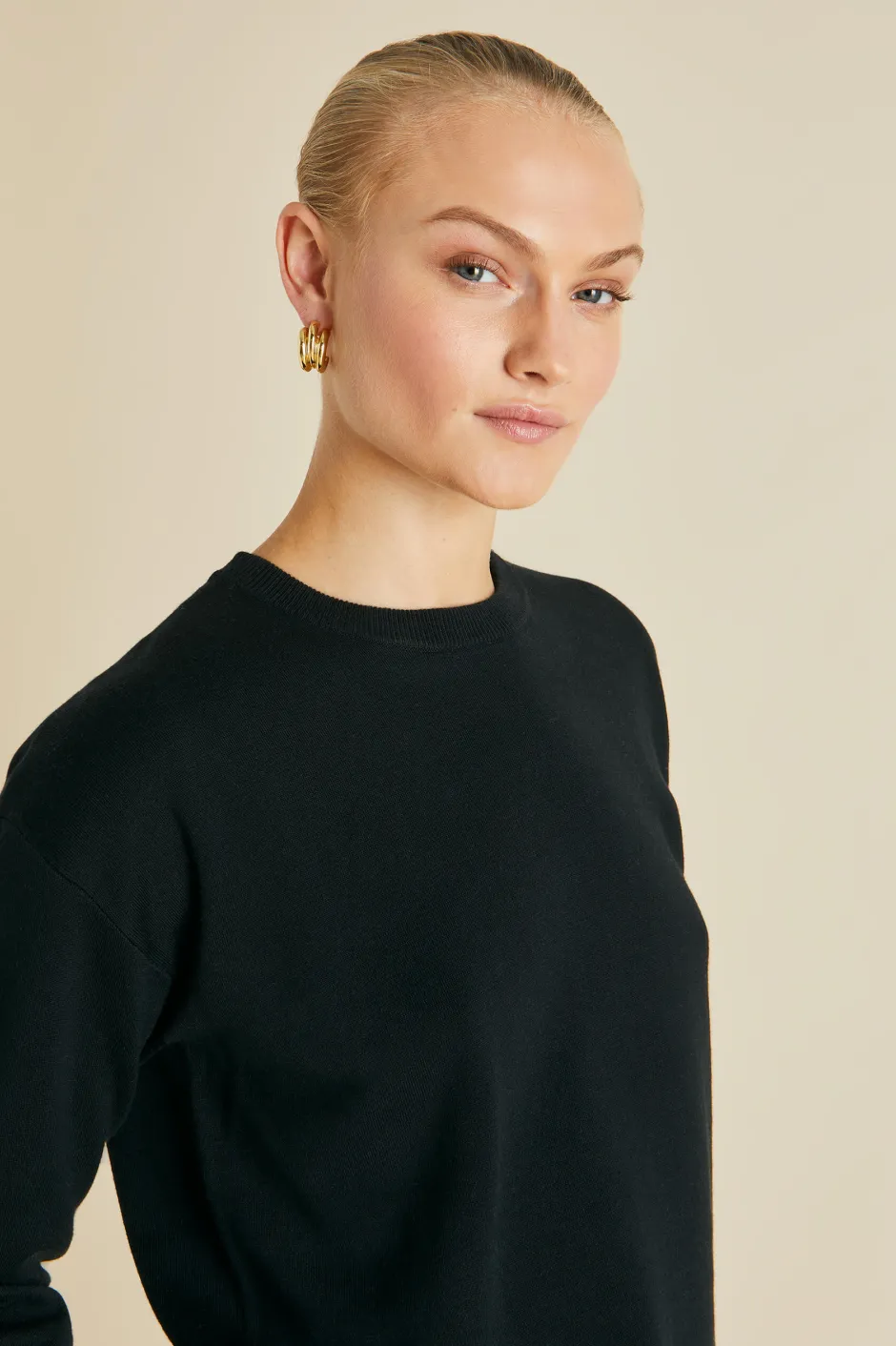 carmel_berlin_black_tracksuitin_silkcashmere_4.webp Fashion Olivia von Halle Carmel Berlin Tracksuitin Silk-Cashmere Black