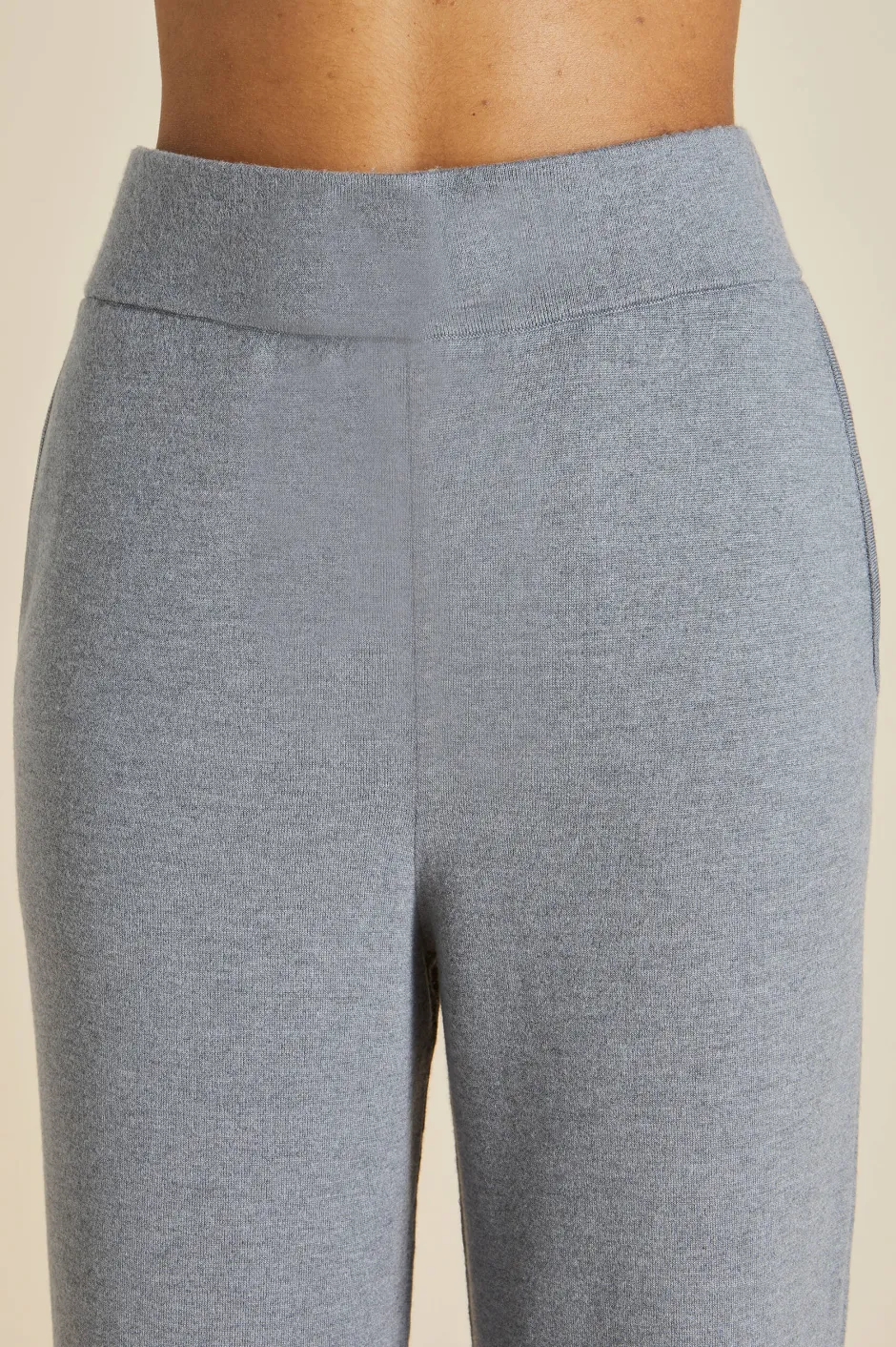 carmel_london_gray_tracksuitin_silkcashmere_8.webp Sale Olivia von Halle Carmel London Tracksuitin Silk-Cashmere Gray