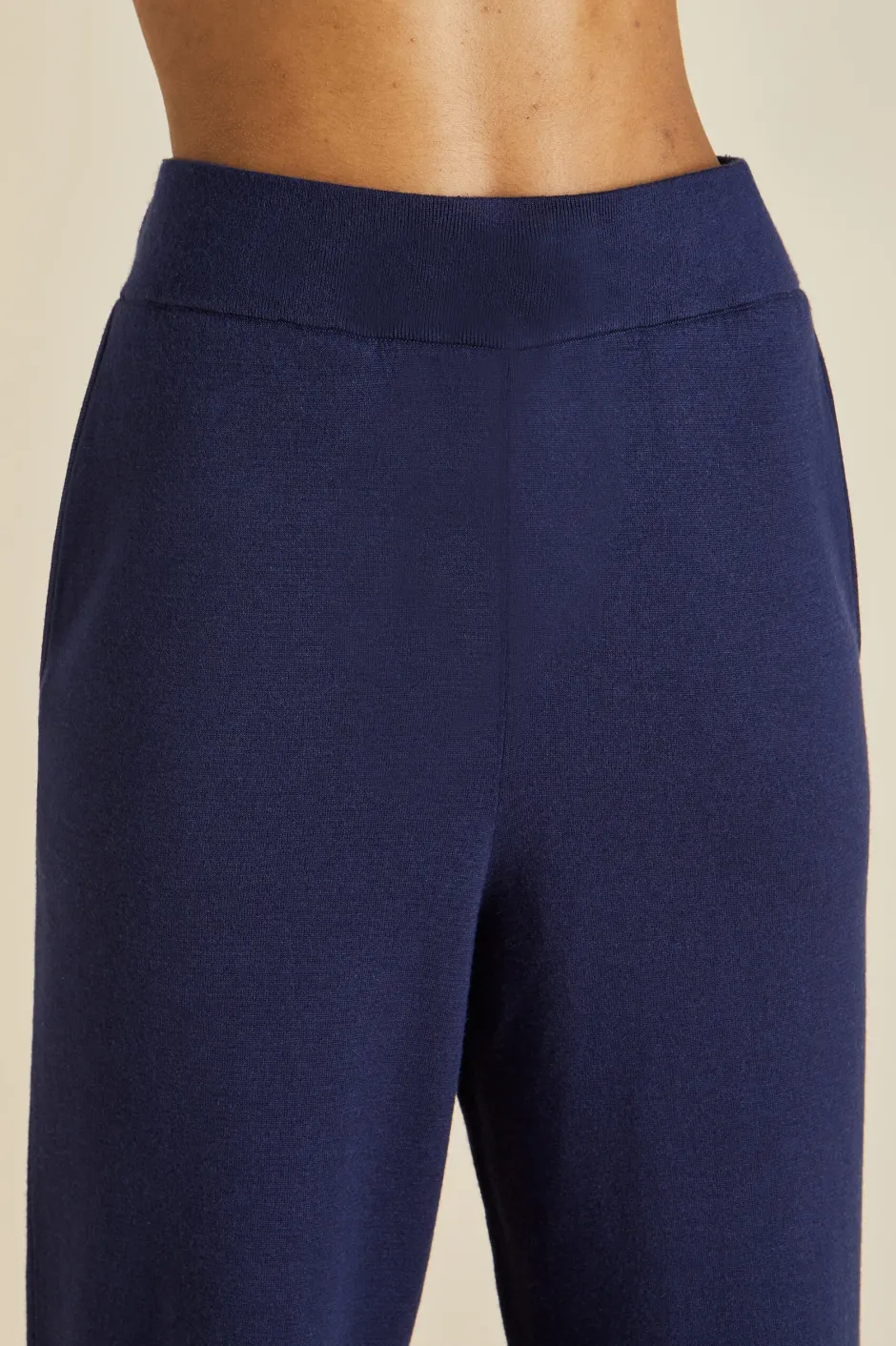 carmel_paris_tracksuitin_silkcashmere_6.webp New Olivia von Halle Carmel Paris Tracksuitin Silk-Cashmere Navy