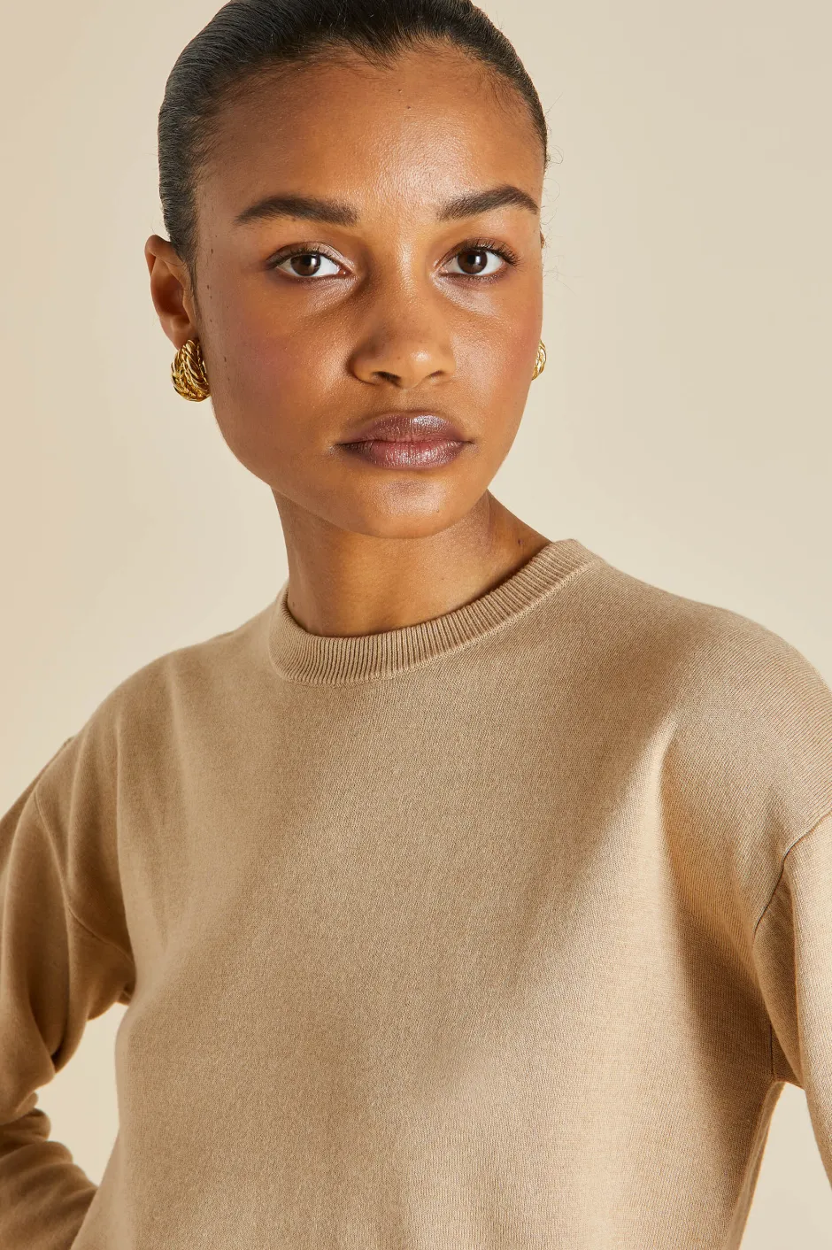 carmel_shanghai_beige_tracksuitin_silkcashmere_5.webp Store Olivia von Halle Carmel Shanghai Tracksuitin Silk-Cashmere Beige