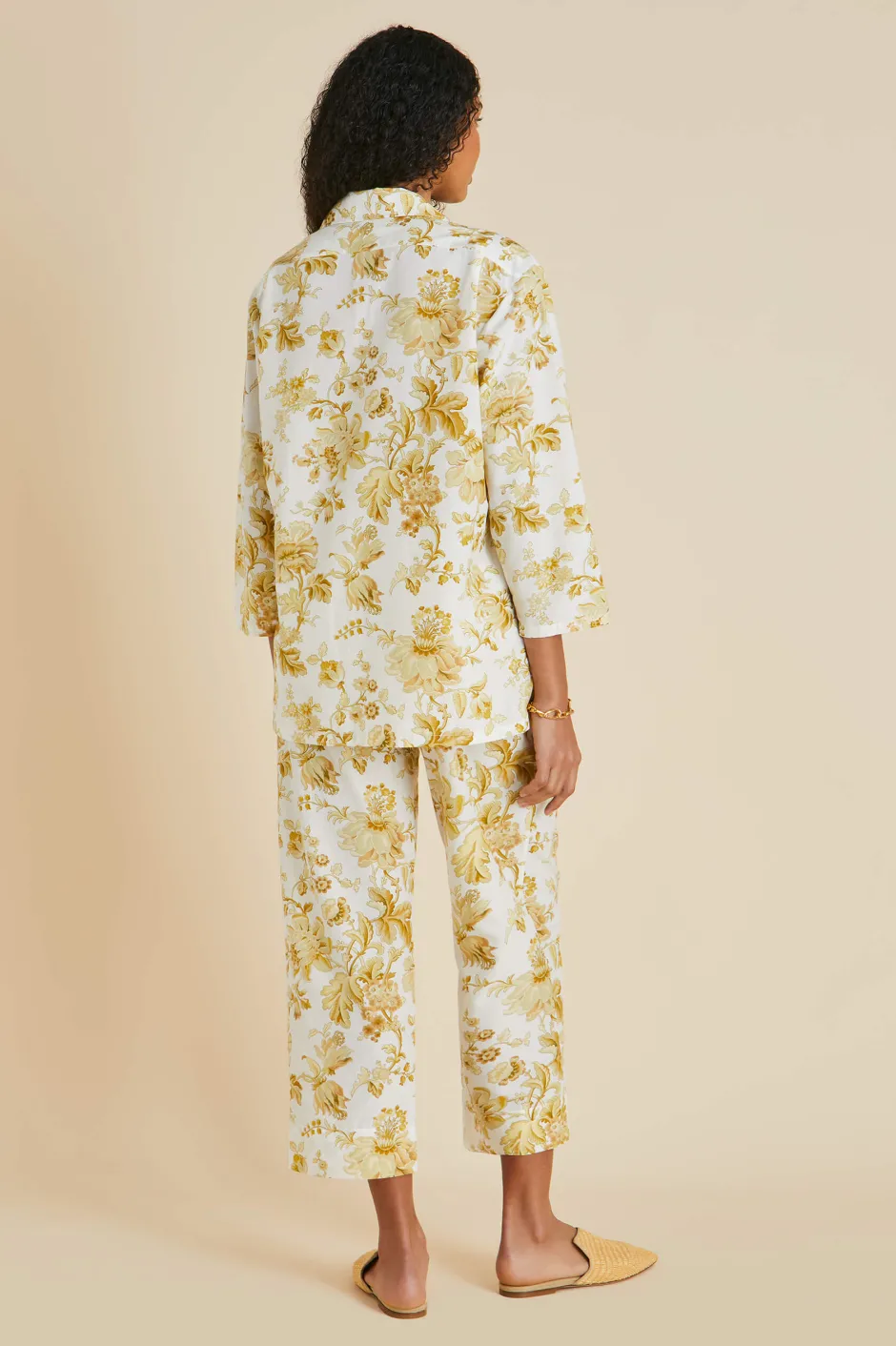 casablanca_aegeus_yellow_floral_pajamasin_cottonsilk_2.webp Fashion Olivia von Halle Casablanca Aegeus Floral Pajamasin Cotton-Silk Yellow