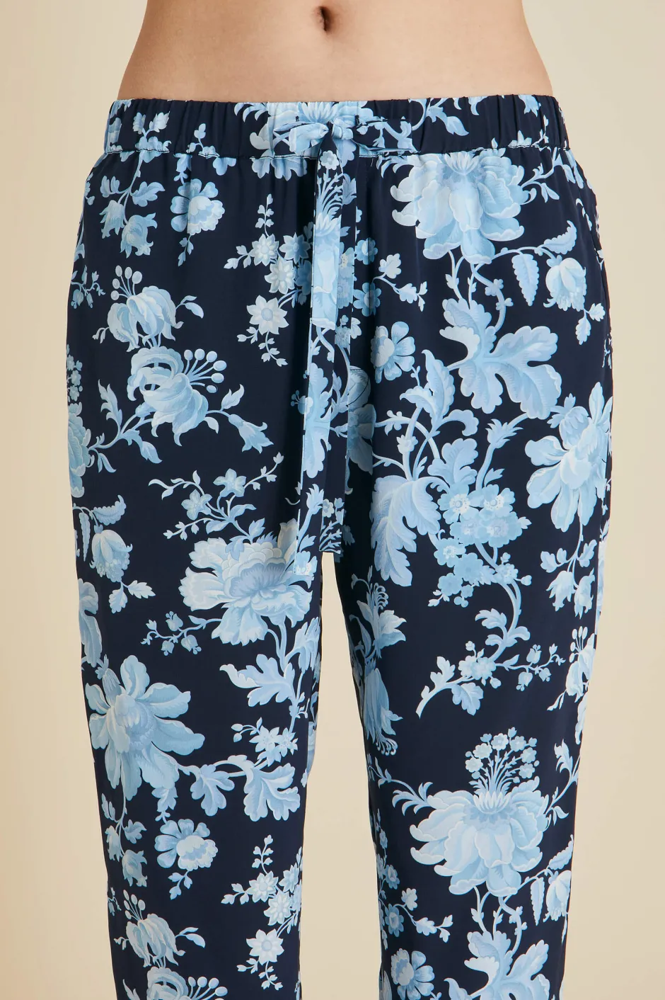 casablanca_alcides_blue_floral_pajamasin_silk_crpe_de_chine_5.webp Shop Olivia von Halle Casablanca Alcides Floral Pajamasin Silk Crêpe de Chine Blue