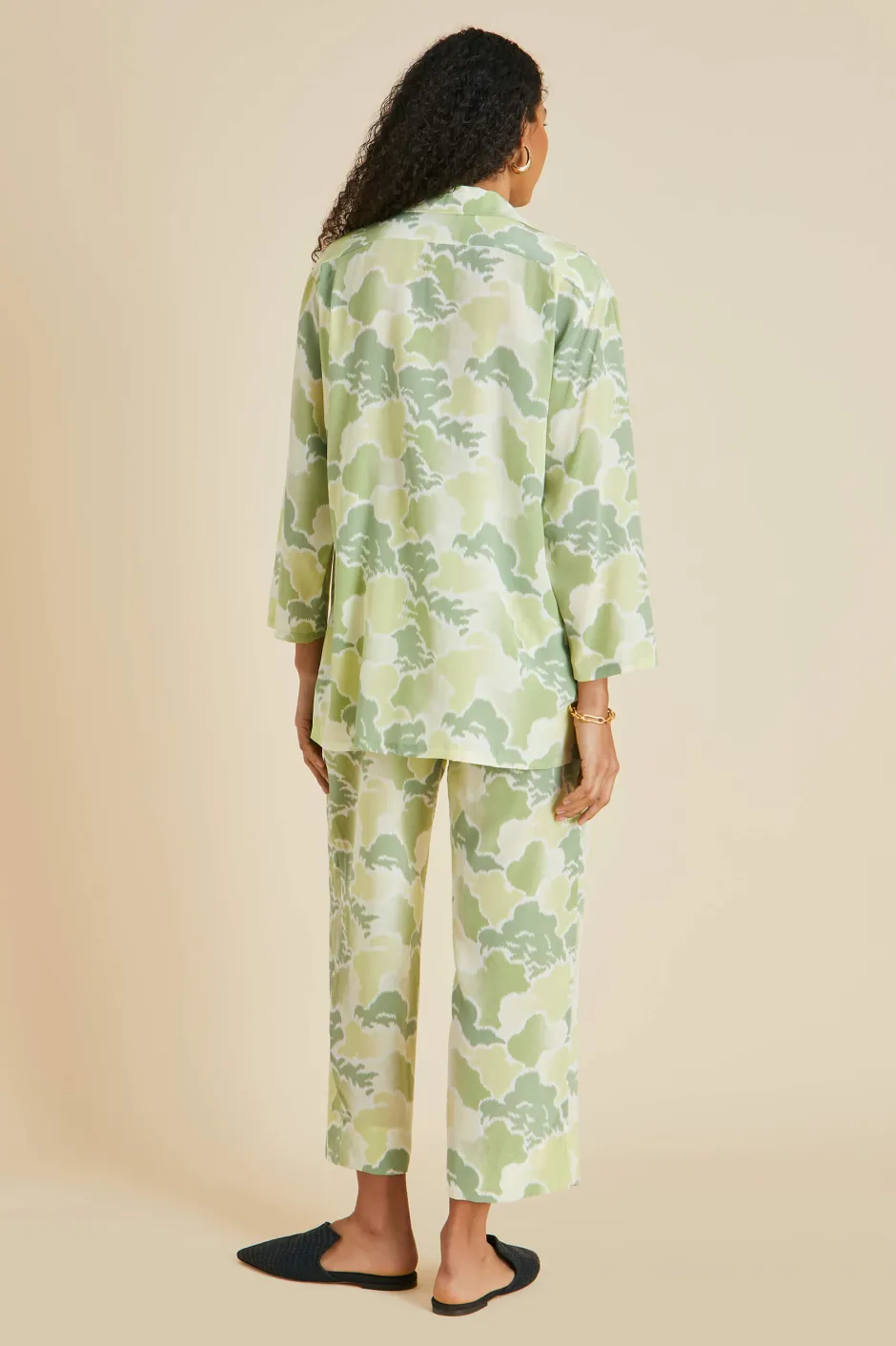 casablanca_luna_green_cloud_pajamasin_silk_crpe_de_chine_2.webp Hot Olivia von Halle Casablanca Luna Cloud Pajamasin Silk Crêpe de Chine Green