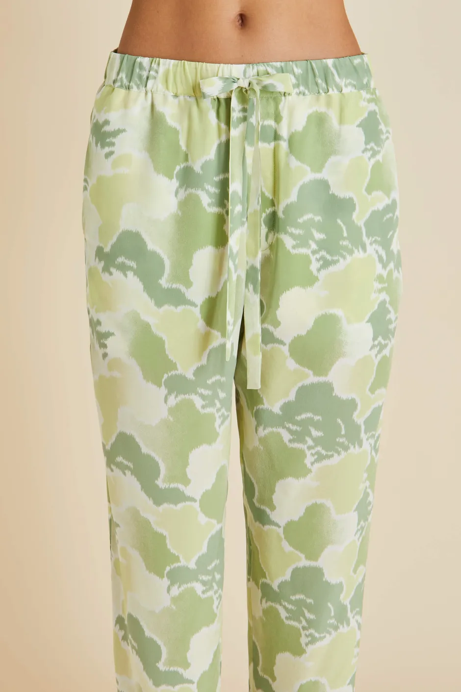 casablanca_luna_green_cloud_pajamasin_silk_crpe_de_chine_5.webp Hot Olivia von Halle Casablanca Luna Cloud Pajamasin Silk Crêpe de Chine Green
