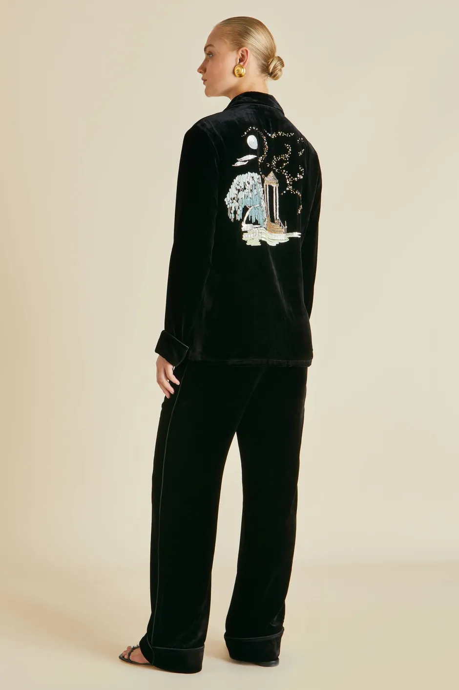 coco_arcadia_black_embellished_pajamasin_silk_velvet_2.webp Hot Olivia von Halle Coco Arcadia Black Embellished Pajamasin Silk Velvet