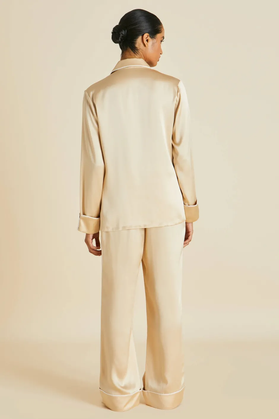 coco_caramel_pajamasin_silk_satin_2.webp New Olivia von Halle Coco Pajamasin Silk Satin Caramel