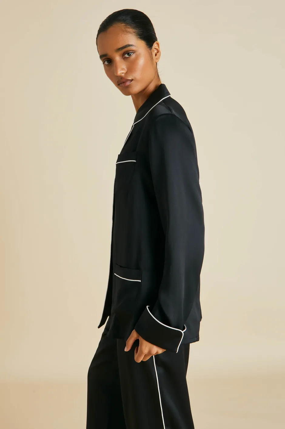 coco_jet_black_pajamasin_silk_satin_3.webp Online Olivia von Halle Coco Jet Pajamasin Silk Satin Black