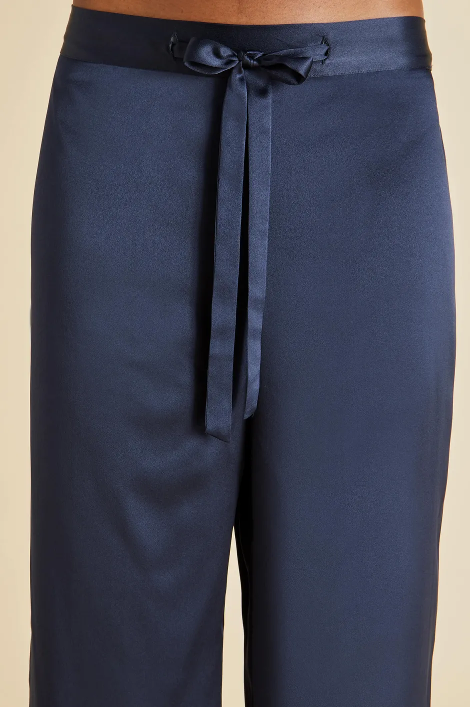 coco_navy_pajamasin_silk_satin_5.webp Hot Olivia von Halle Coco Pajamasin Silk Satin Navy