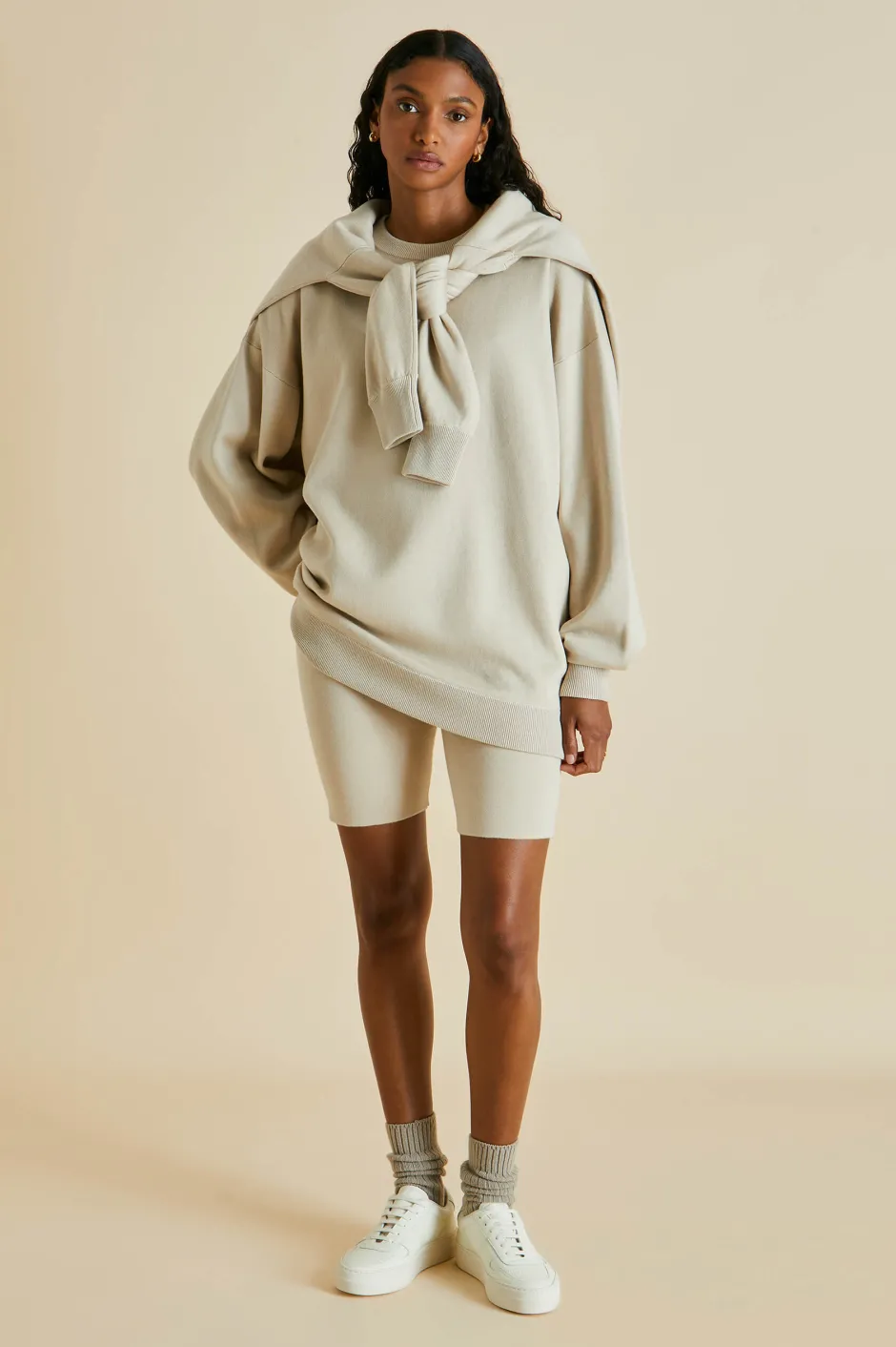 didi_kasbah_cream_short_tracksuitin_silkcashmere_3.webp New Olivia von Halle Didi Kasbah Short Tracksuitin Silk-Cashmere Cream