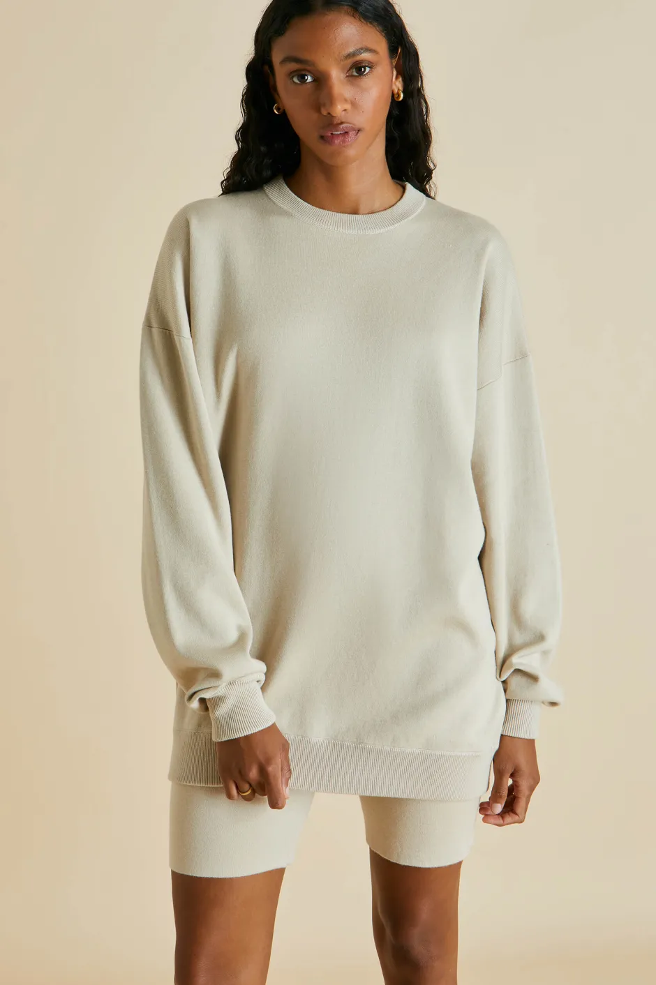 didi_kasbah_cream_short_tracksuitin_silkcashmere_4.webp New Olivia von Halle Didi Kasbah Short Tracksuitin Silk-Cashmere Cream