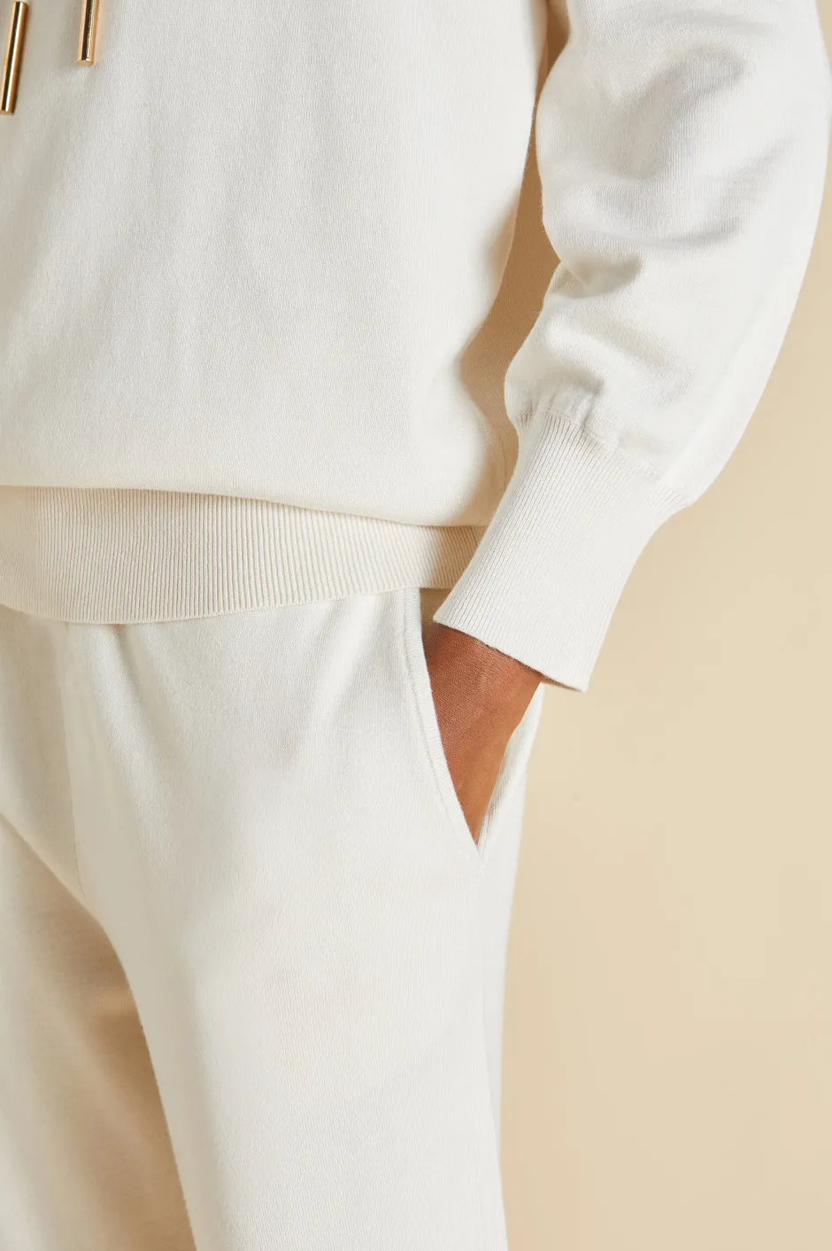 gia_alaska_ivory_tracksuitin_silkcashmere_3.webp Cheap Olivia von Halle Gia Alaska Tracksuitin Silk-Cashmere Ivory