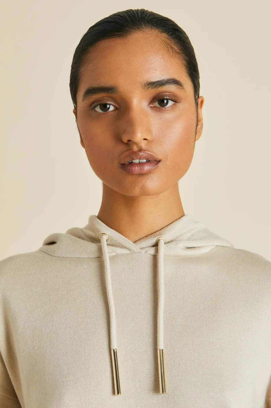 gia_kasbah_cream_tracksuitin_silkcashmere_5.webp Store Olivia von Halle Gia Kasbah Tracksuitin Silk-Cashmere Cream