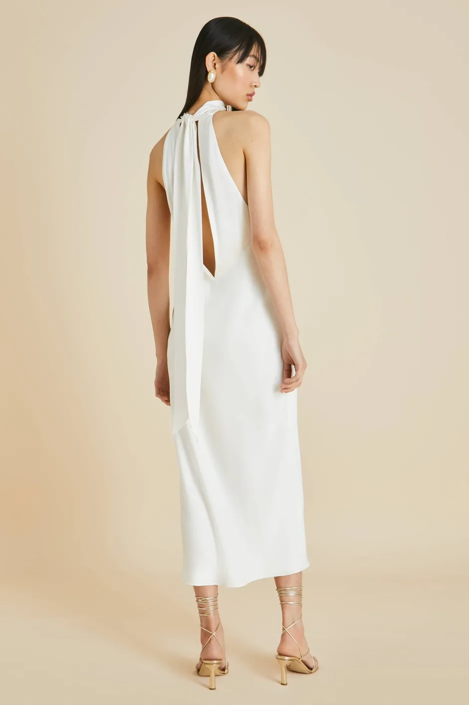 greta_ivory_halterneck_dressin_silk_satin_4.webp Shop Olivia von Halle Greta Halterneck Dressin Silk Satin Ivory