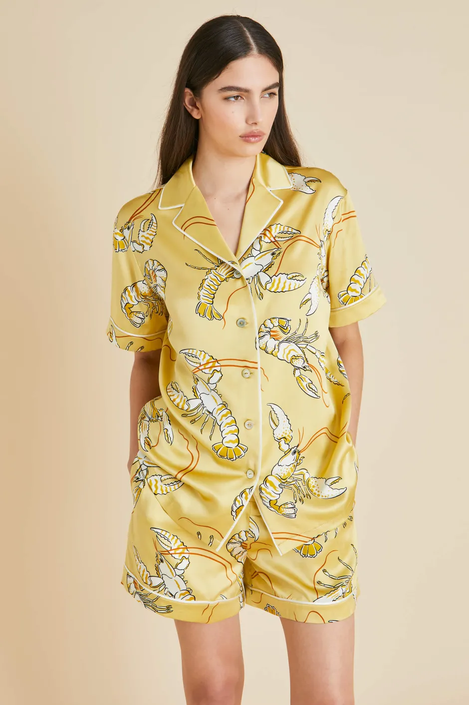 ingo_perseus_yellow_lobster_pajamasin_silk_satin_3.webp Outlet Olivia von Halle Ingo Perseus Lobster Pajamasin Silk Satin Yellow