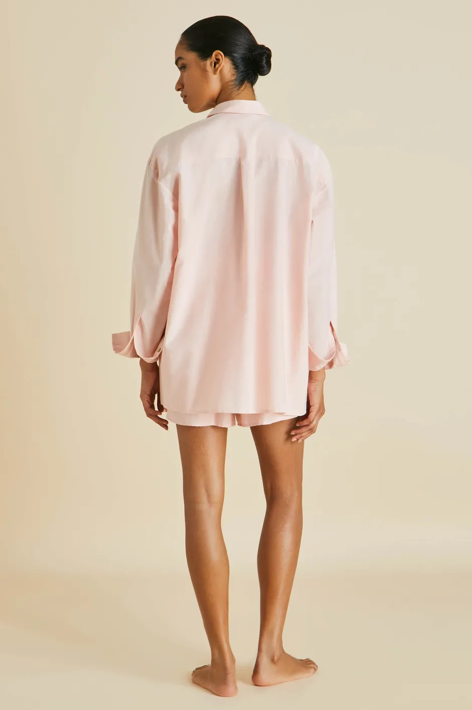 kick_pink_pajamasin_cottonsilk_3.webp Shop Olivia von Halle Kick Pink Pajamasin Cotton-Silk