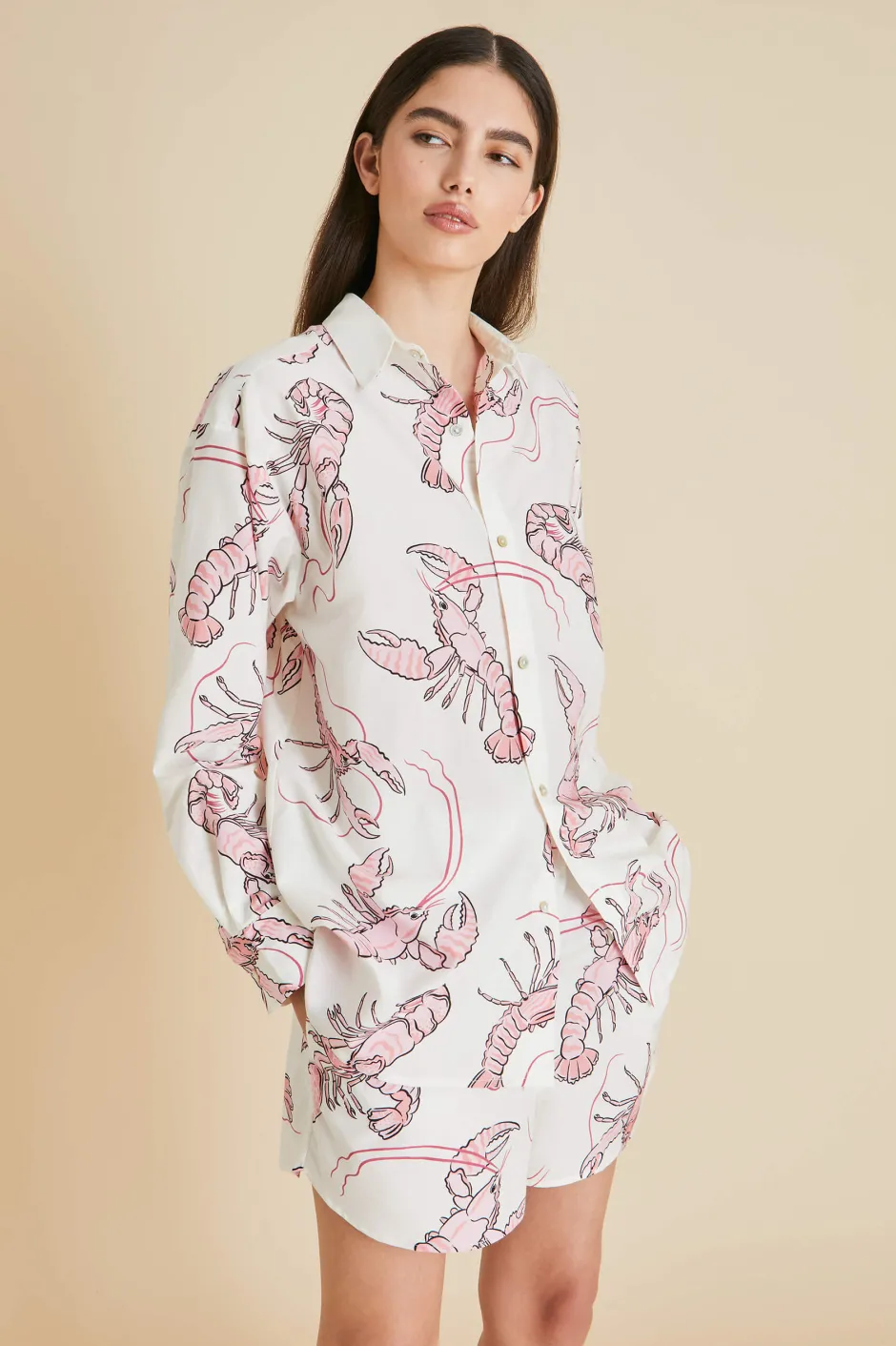 kick_prometheus_pink_lobster_pajamasin_cottonsilk_3.webp Shop Olivia von Halle Kick Prometheus Lobster Pajamasin Cotton-Silk Pink