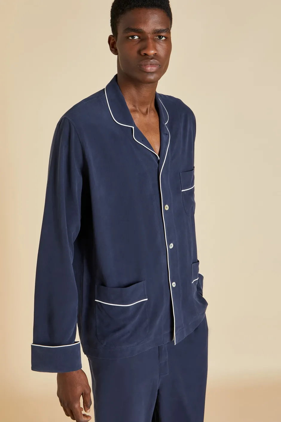laurent_navy_pajamasin_sandwashed_silk_2.webp Clearance Olivia von Halle Laurent Pajamasin Sandwashed Silk Navy