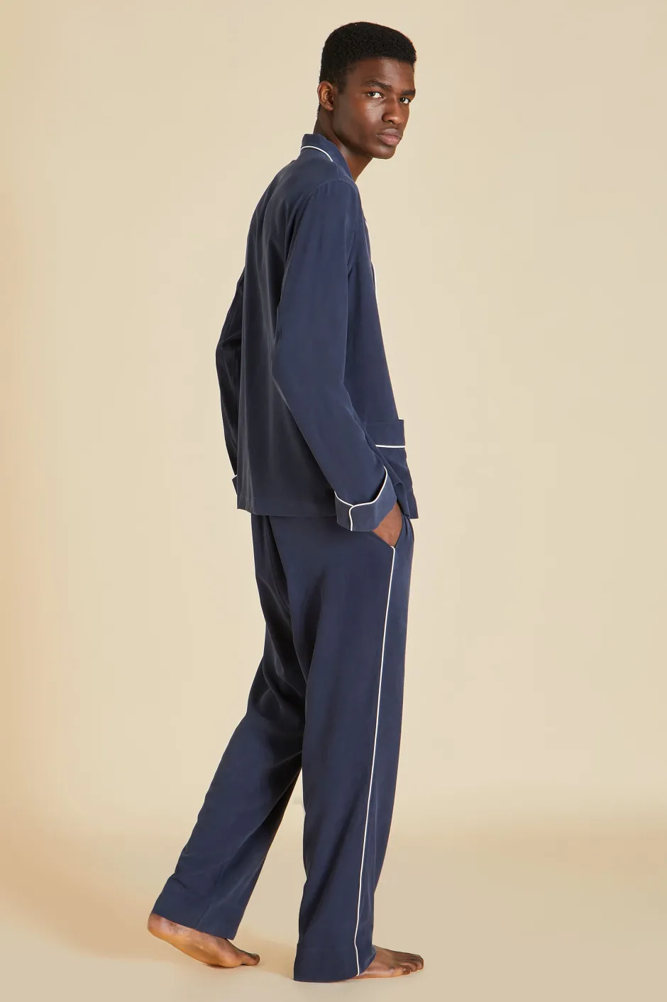 laurent_navy_pajamasin_sandwashed_silk_3.webp Clearance Olivia von Halle Laurent Pajamasin Sandwashed Silk Navy