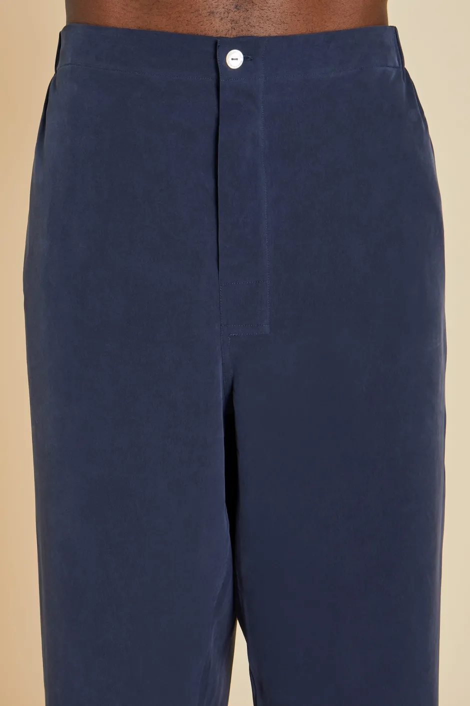 laurent_navy_pajamasin_sandwashed_silk_5.webp Clearance Olivia von Halle Laurent Pajamasin Sandwashed Silk Navy