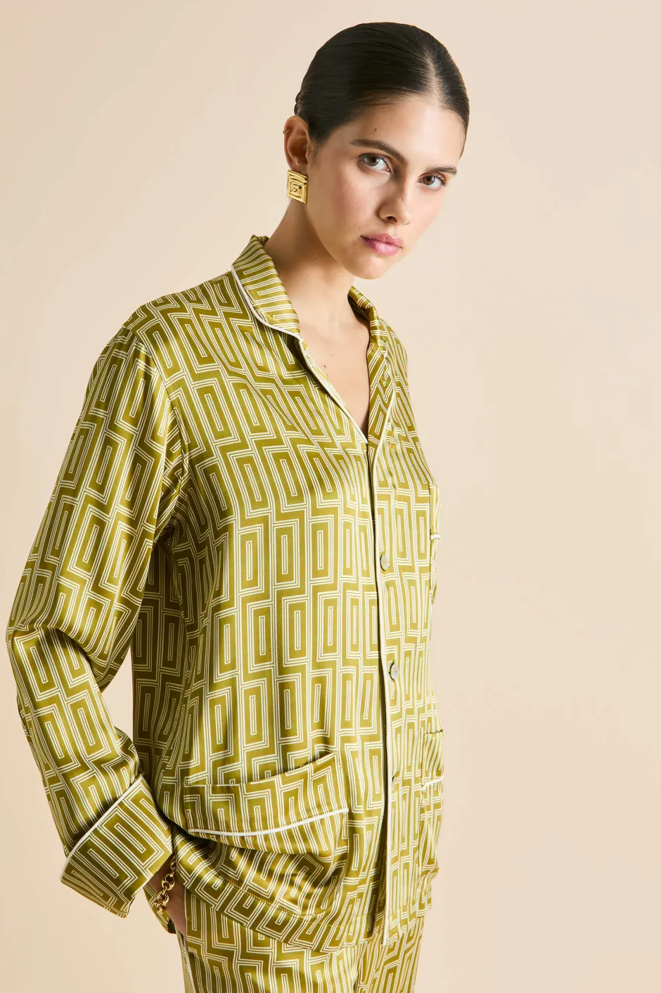 laurent_ruhlmann_gold_geometric_pajamasin_silk_satin_4.webp Best Sale Olivia von Halle Laurent Ruhlmann Geometric Pajamasin Silk Satin Gold