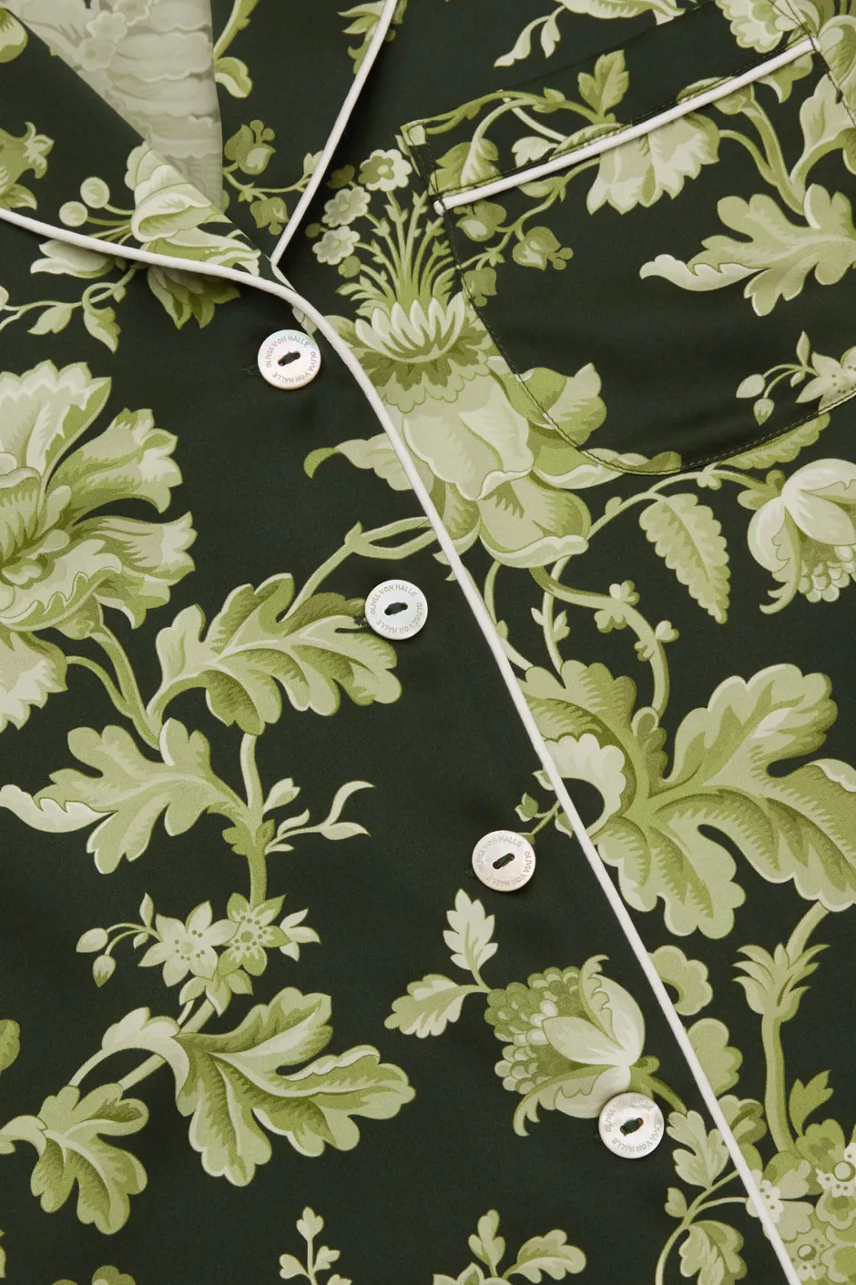 lila_ares_green_floral_pajamasin_silk_satin_5.webp Hot Olivia von Halle Lila Ares Floral Pajamasin Silk Satin Green