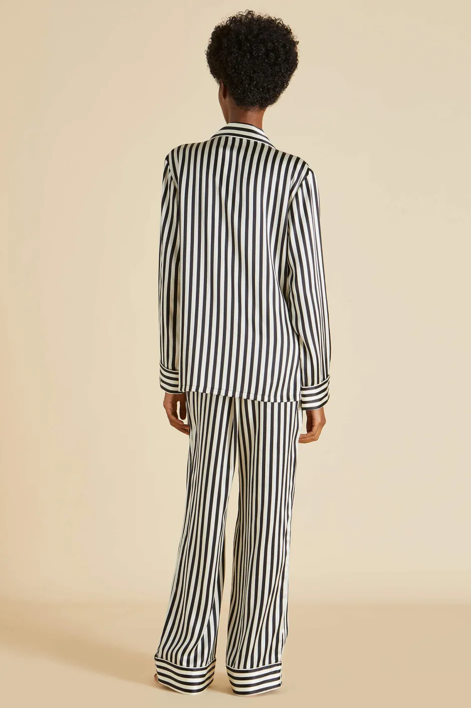 lila_nika_pajamasin_silk_satin_5.webp Shop Olivia von Halle Lila Nika Pajamasin Silk Satin Black