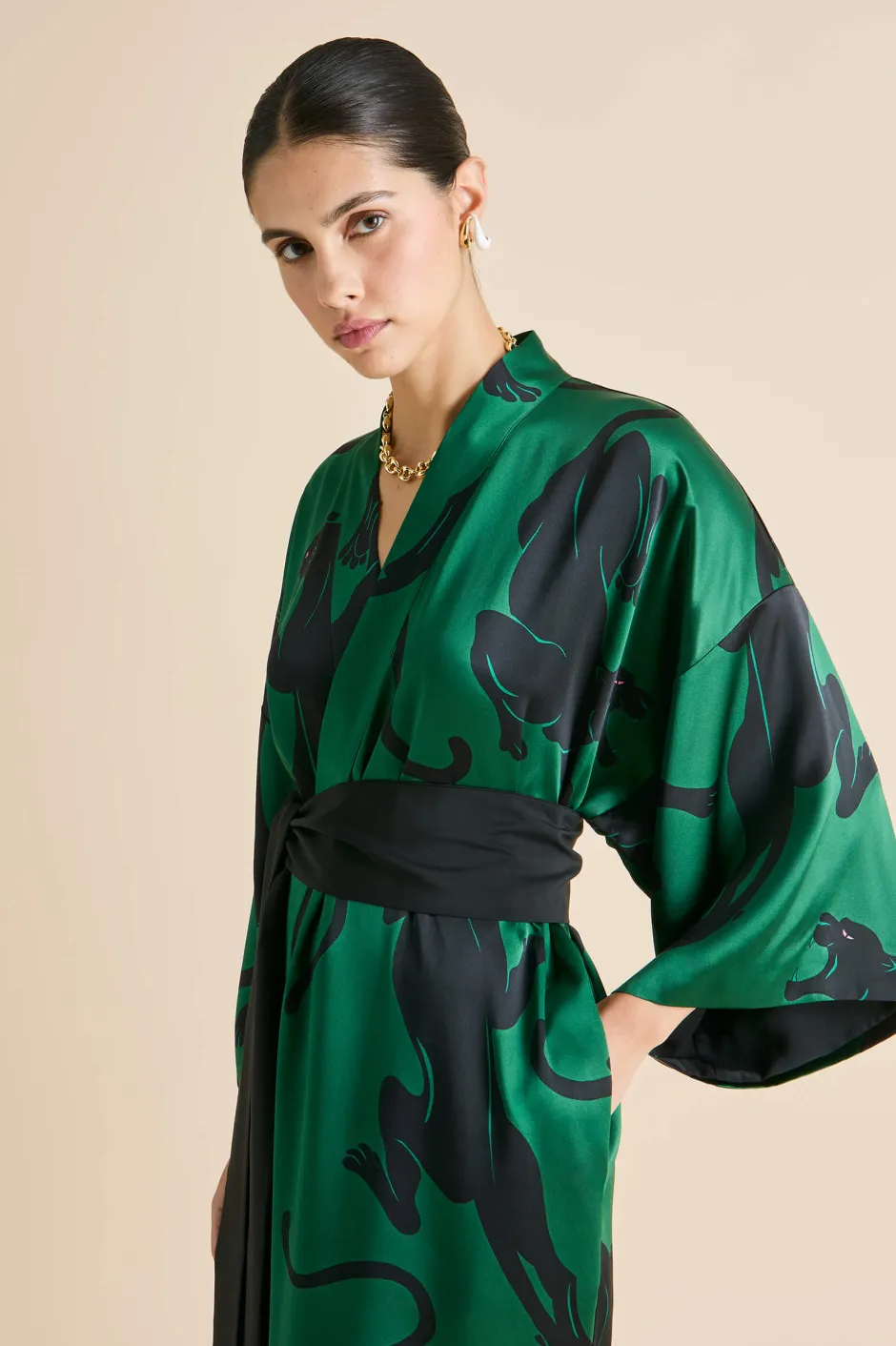 queenie_poiret_green_panther_robein_silk_satin_2.webp New Olivia von Halle Queenie Poiret Panther Robein Silk Satin Green