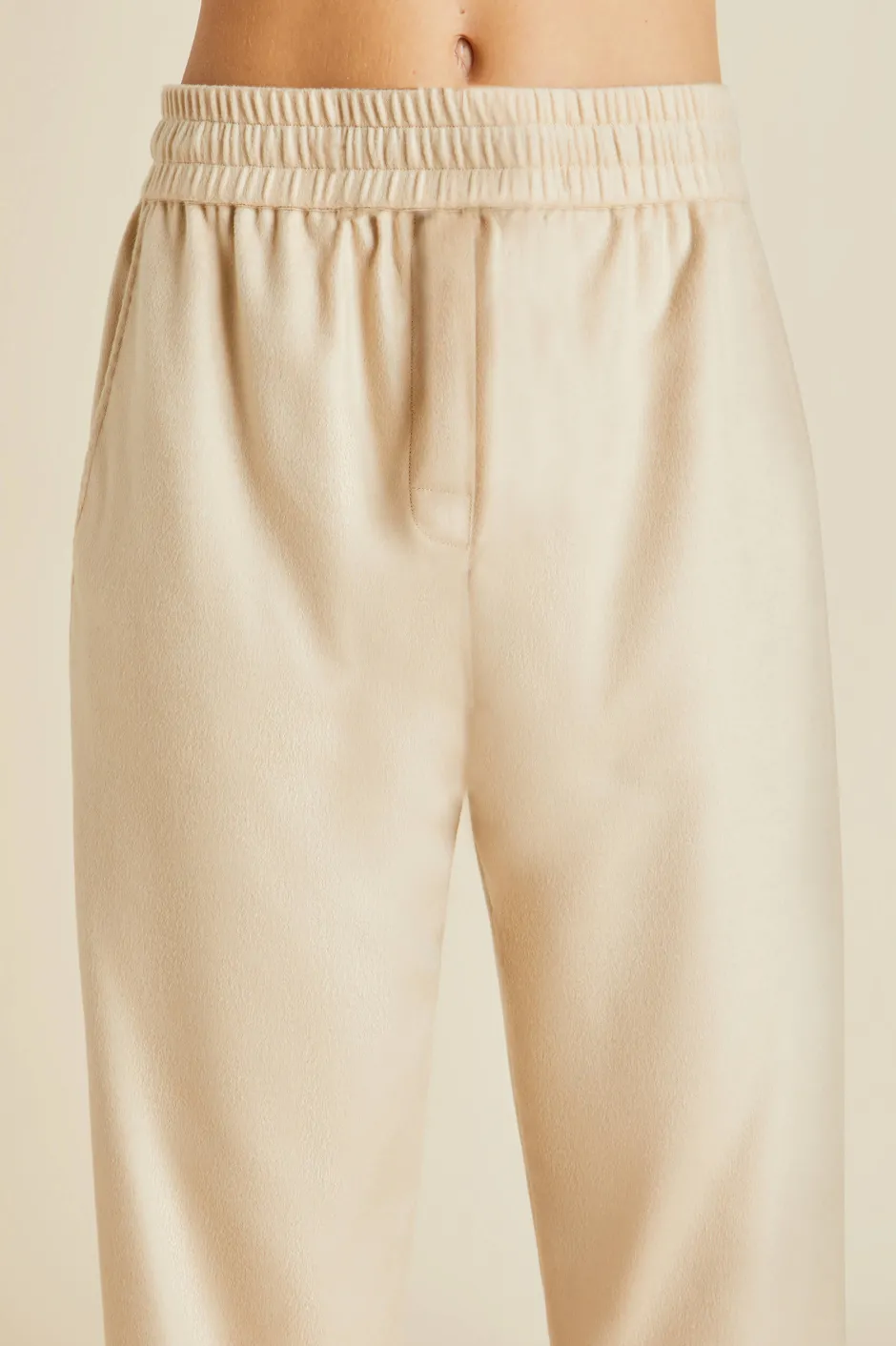 radziwill_muscat_beige_tracksuitin_cashmere_7.webp Discount Olivia von Halle Radziwill Muscat Tracksuitin Cashmere Beige