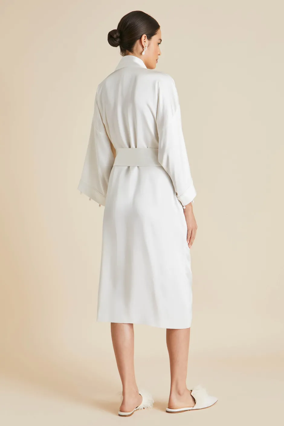 sabine_ivory_pearl_robein_silk_satin_2.webp Clearance Olivia von Halle Sabine Pearl Robein Silk Satin Ivory