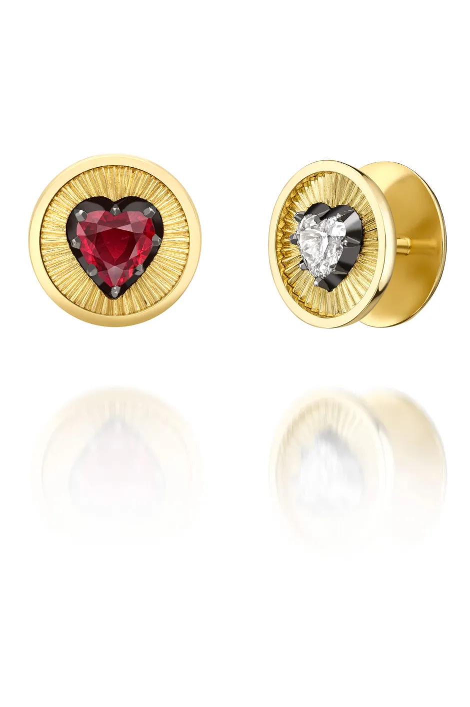 yves_desire_ivory_pajamasin_silk_with_ruby_and_diamond_buttons_by_jessica_mccormack_2.webp Sale Olivia von Halle Yves Desire pajamasin Silk with Ruby and Diamond Buttons by Jessica McCormack Ivory