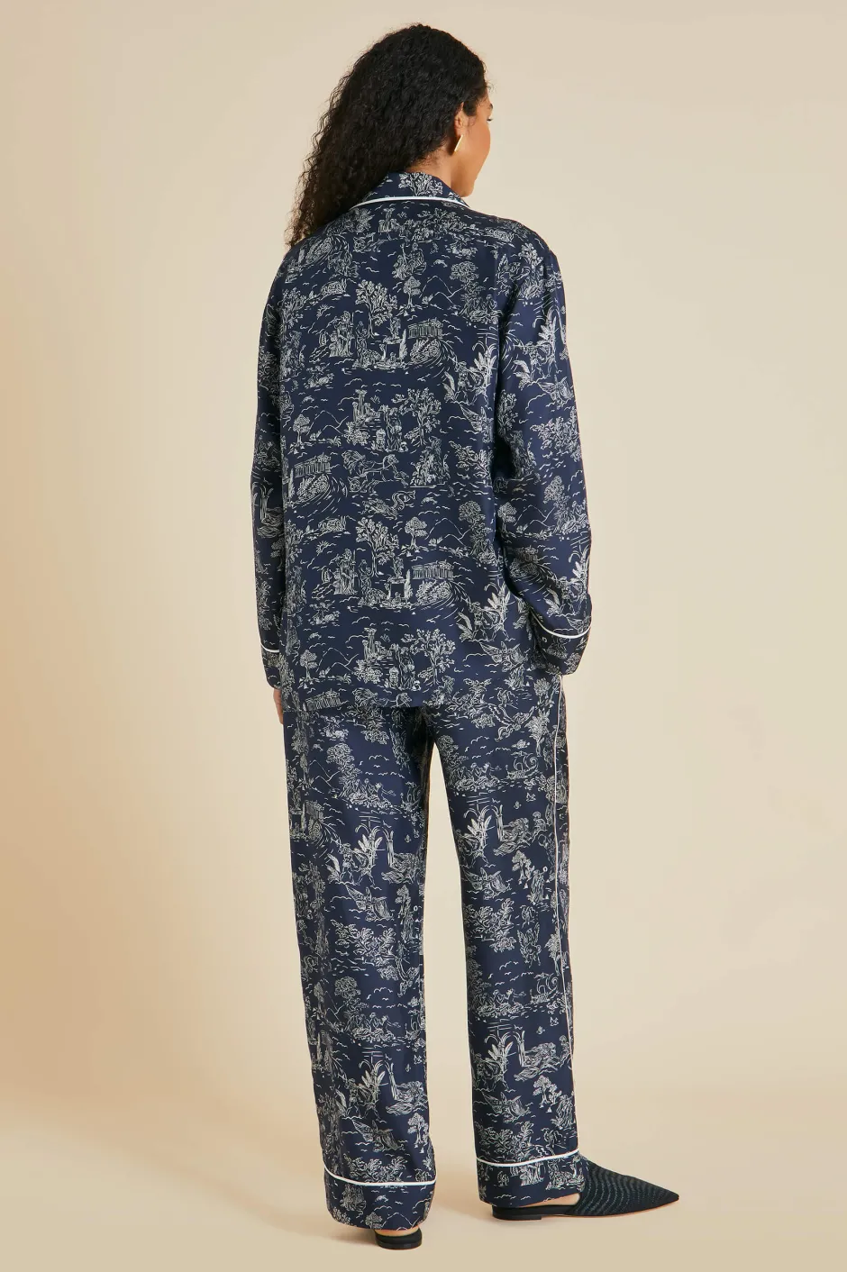 yves_erebus_navy_toile_de_jouy_pajamasin_silk_twill_2.webp Cheap Olivia von Halle Yves Erebus Toile de Jouy Pajamasin Silk Twill Navy