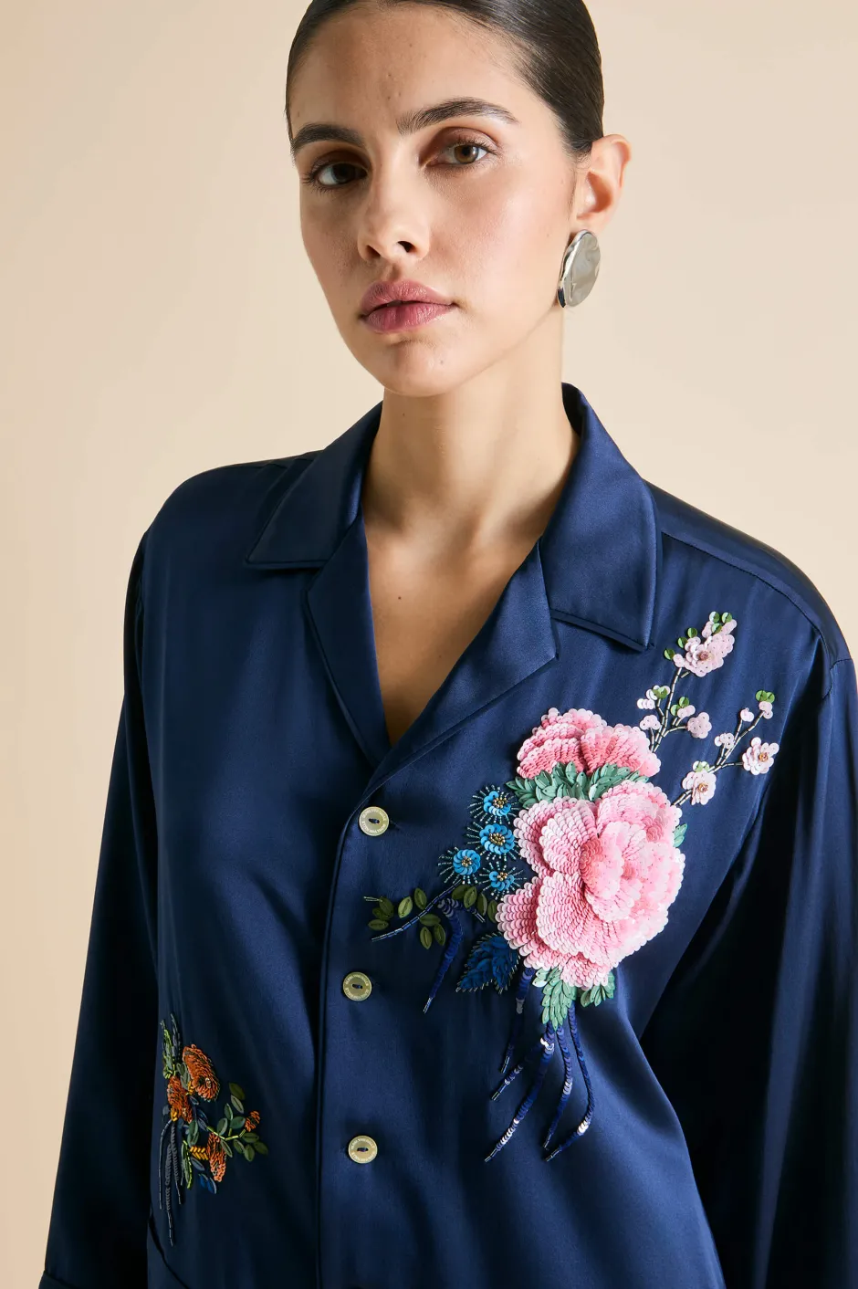 yves_harmonies_navy_embellished_pajamasin_silk_satin_2.webp Hot Olivia von Halle Yves Harmonies Embellished Pajamasin Silk Satin Navy