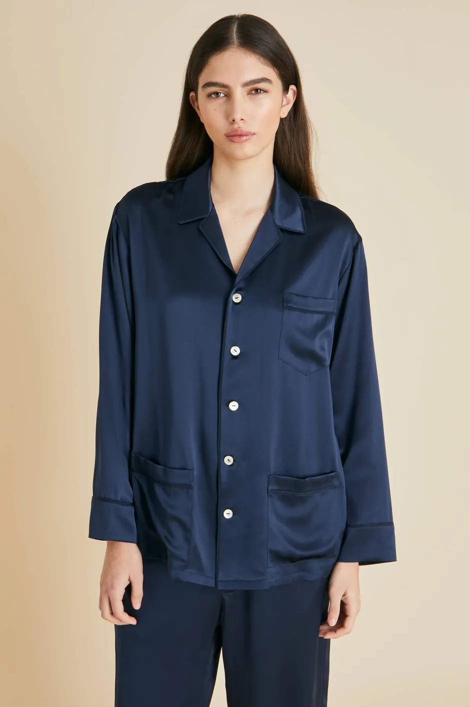 yves_navy_pajamasin_silk_satin_3.webp Outlet Olivia von Halle Yves Pajamasin Silk Satin Navy